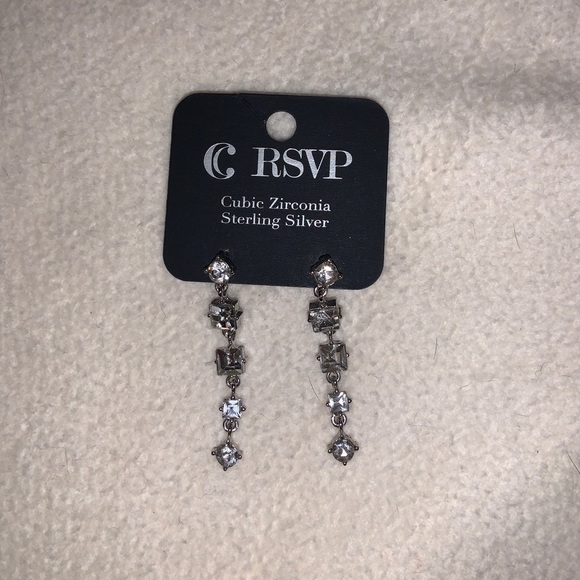 Elegant Party Earrings - Picture 1 of 3